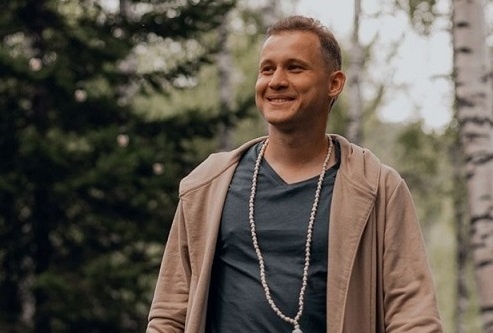 Артём Галанов презентует новую песню «Бабушка» 12 декабря на творческой встрече в Иркутске