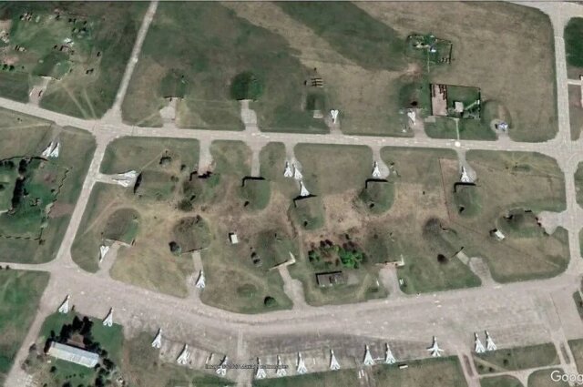    Аэродром Староконстантинов Фото: Telegram/ sashakots