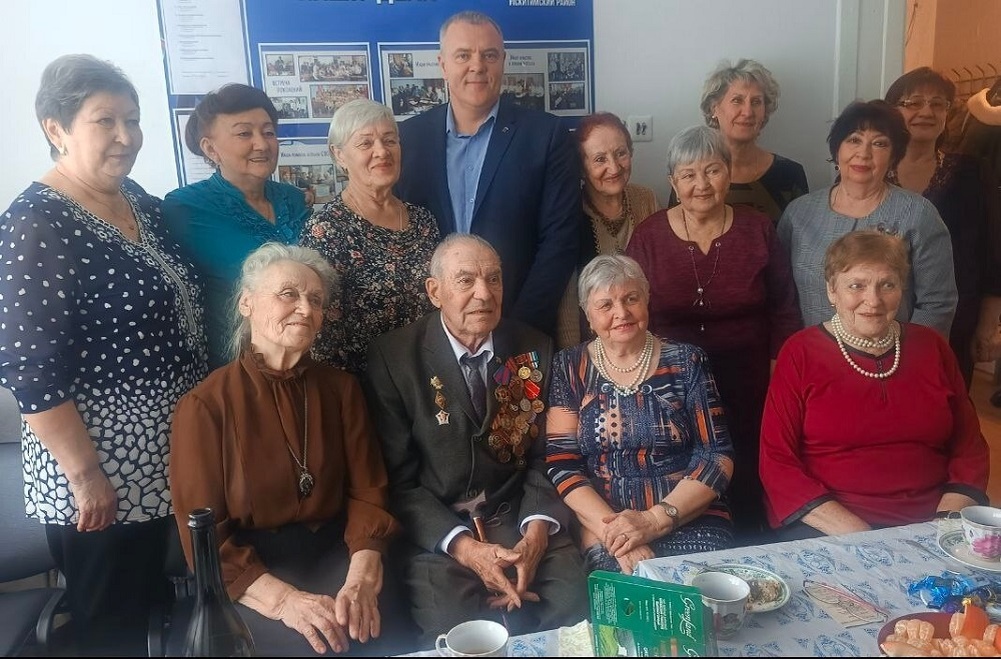    Фотография администрации р.п. Линево