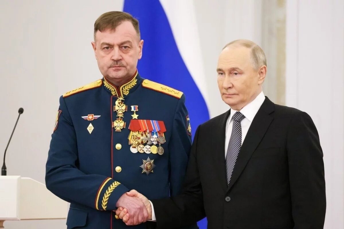    Генерал-полковник Иванаев, прорвавший фронт, получил звезду Героя России