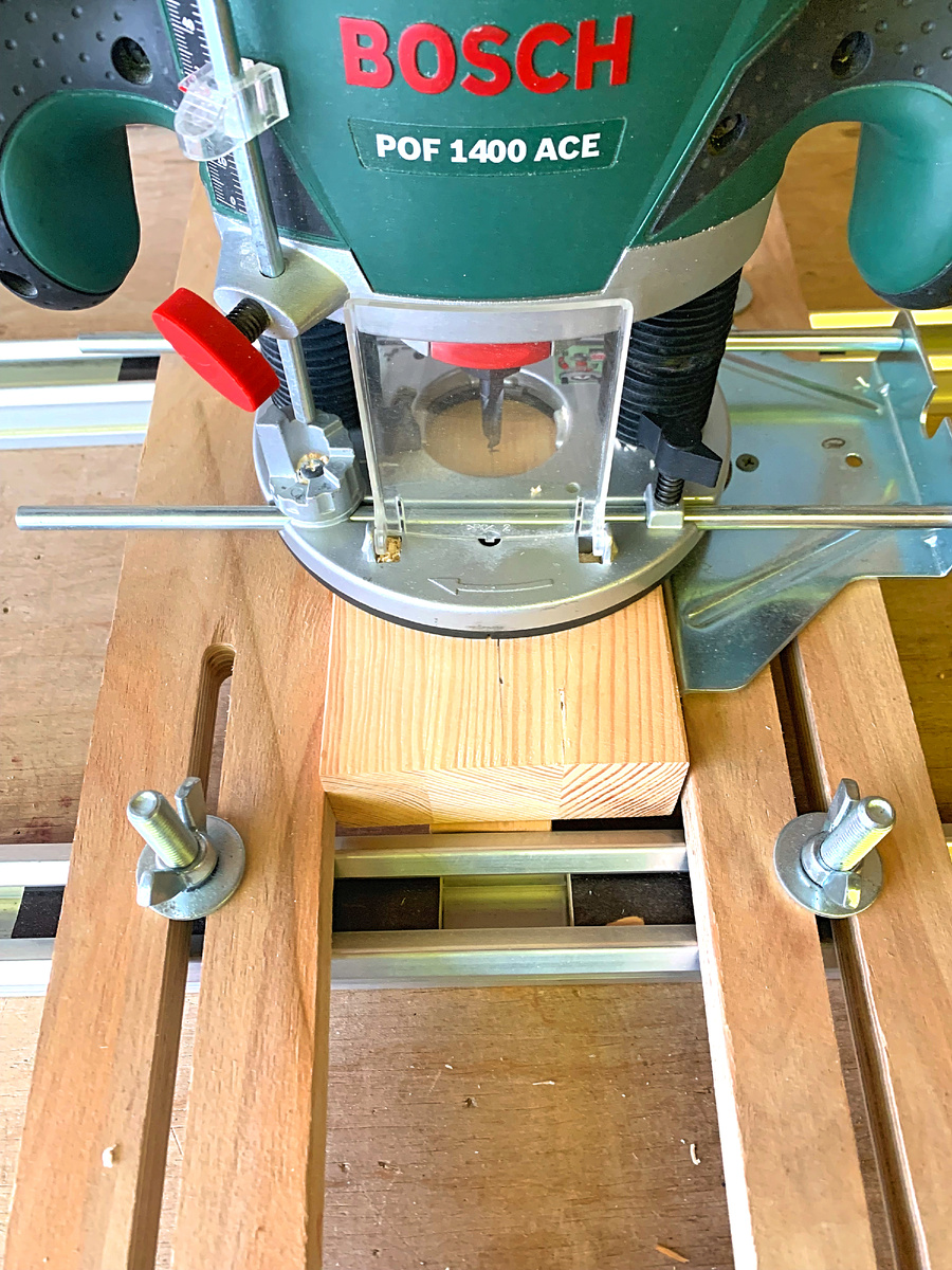 Кондуктор для сверления фрезером