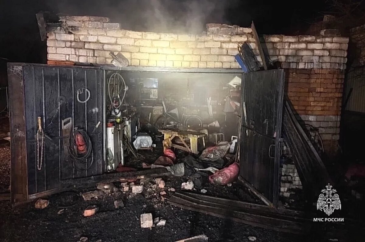    В Башкирии при пожаре в гараже погиб мужчина