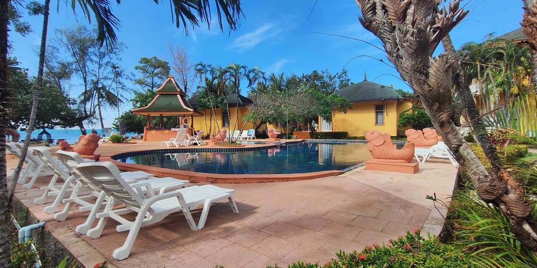 Дневник зимовки на острове Чанг. День 22: что по пути от нашего домика до моря, где и на каких условиях можно расплатиться картой UnionPay