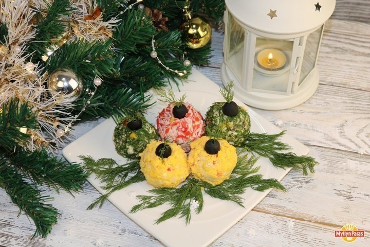 Пример декора новогоднего блюда из кулинарной книги Myllyn Paras