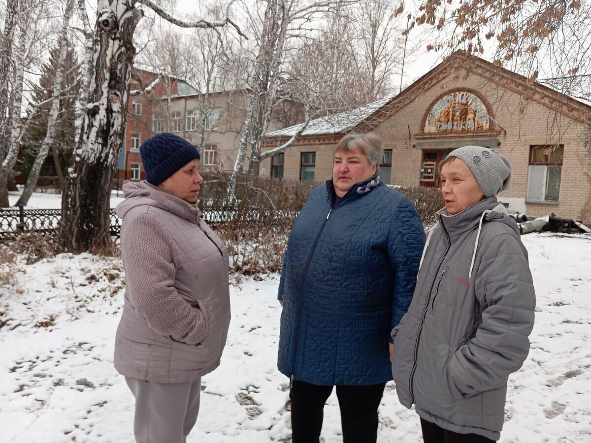    Уже после Нового года жители школы могут оказаться на улице | © Фото предоставлено Венерой Ларионовой