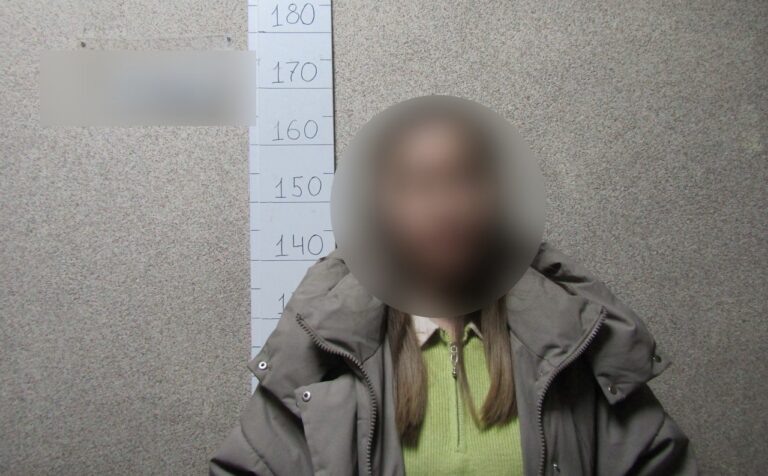    В Оренбурге сотрудница пункта выдачи украла золотые цепочки Оренбуржье