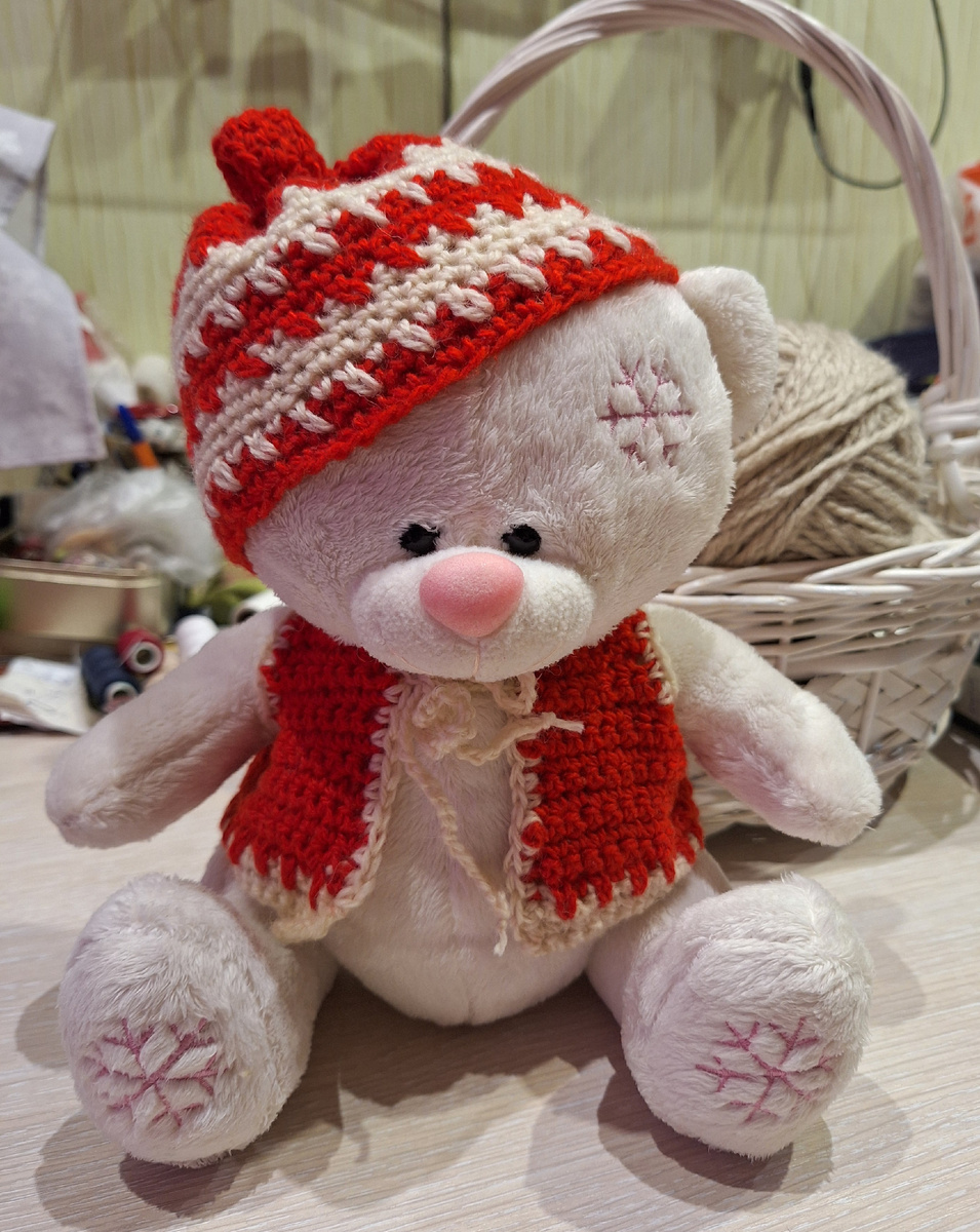 Шапочка и жилет на завязках