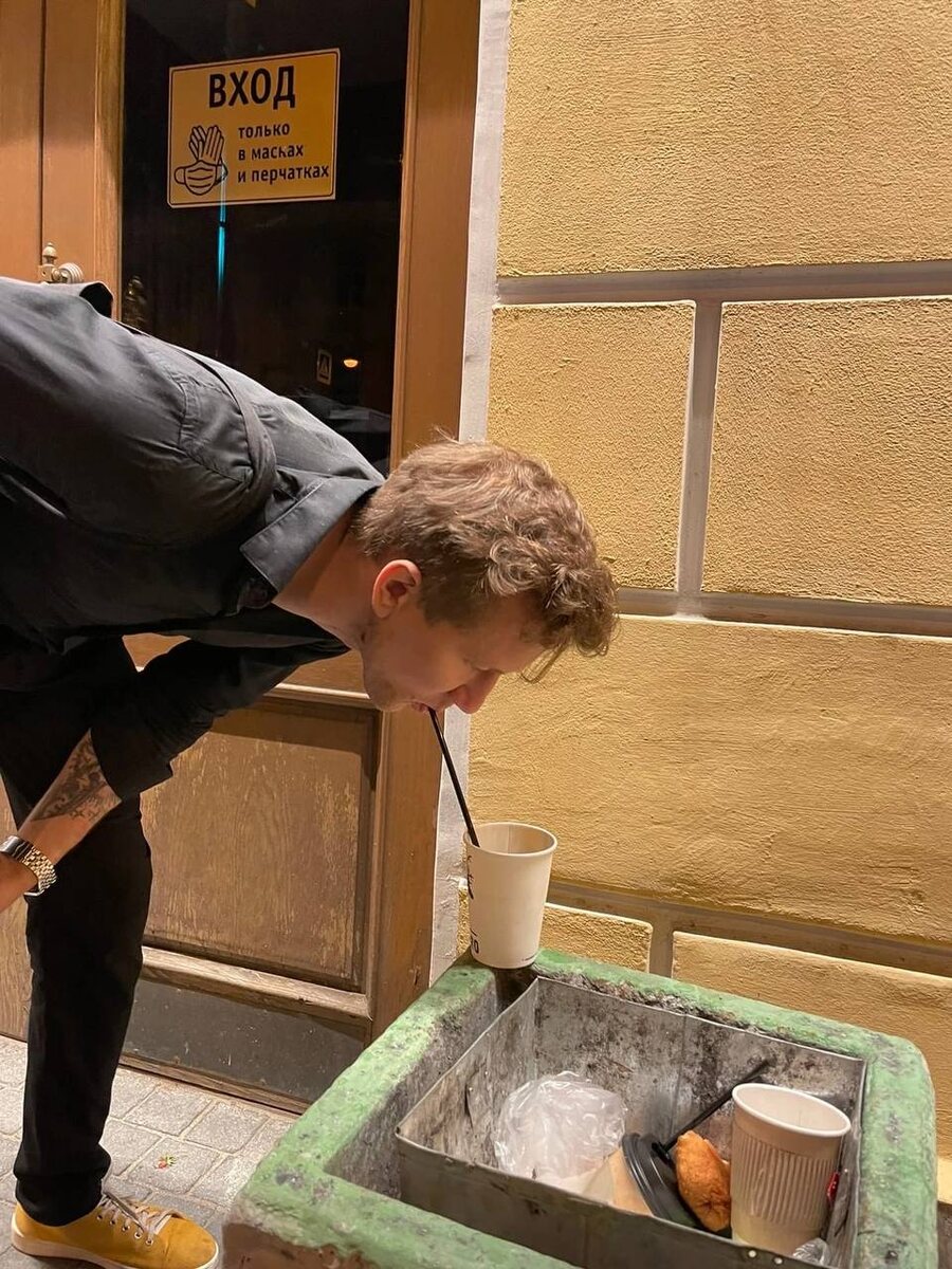 Кофе можно попить и бесплатно на улице