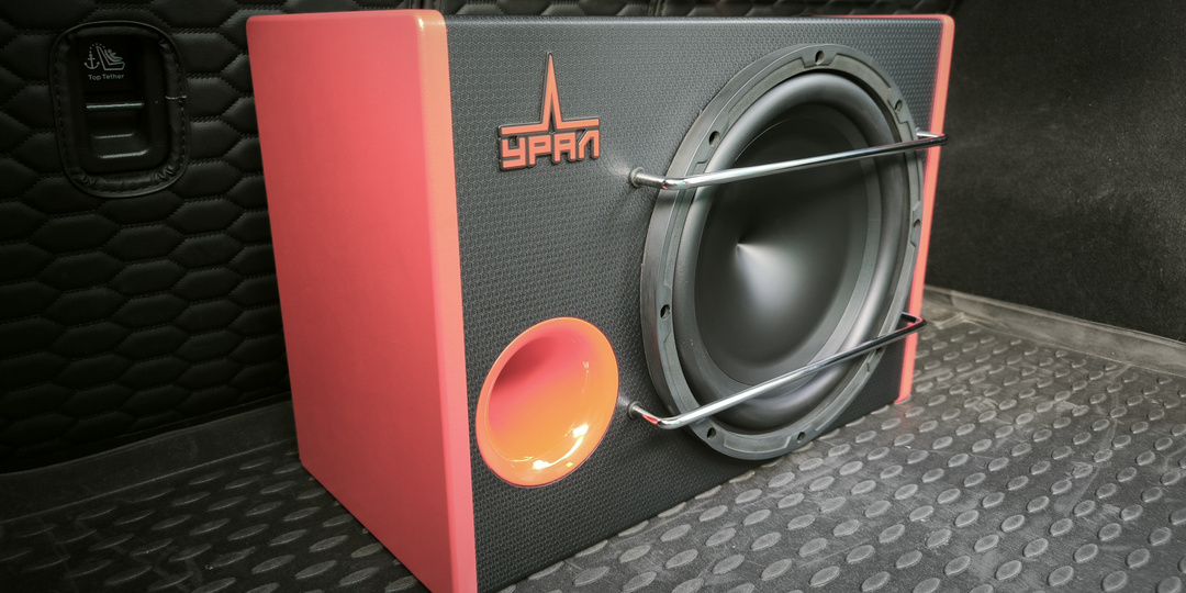 🔊 Урал АС-У12А: когда 1100 Вт бьют прямо в грудь — разбираем народный сабвуфер за свои деньги