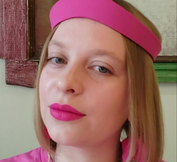 Анастасия Арефьева: "Люблю, мечтаю, творю и живу в прекрасном русском стиле"