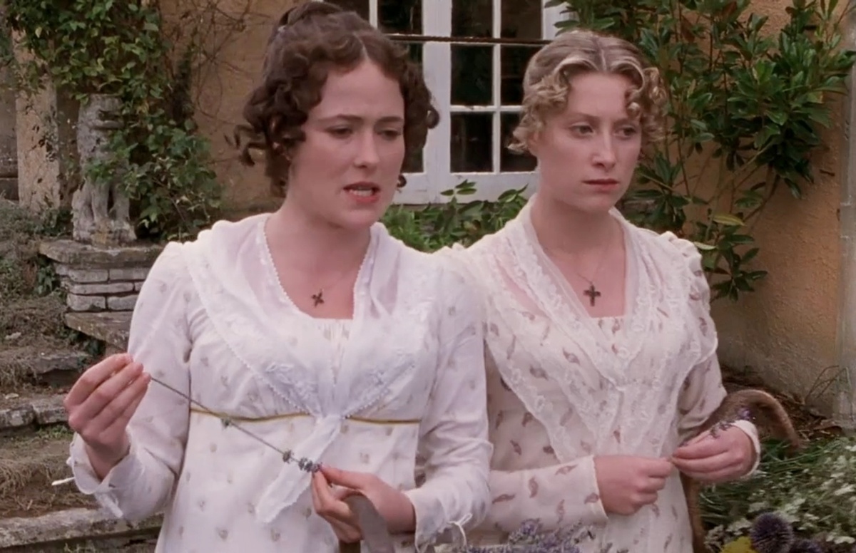 Старшие мисс Беннет. А вот у младших Беннет сходства не так уж много — Китти и Лидия довольно разные; их пара без внутренней связи, не долговременная. 