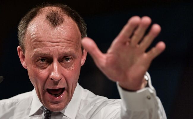 - Нам курс завещан и не надо нам мешать...