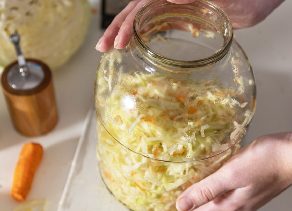 Капуста в банках. Вдали от города