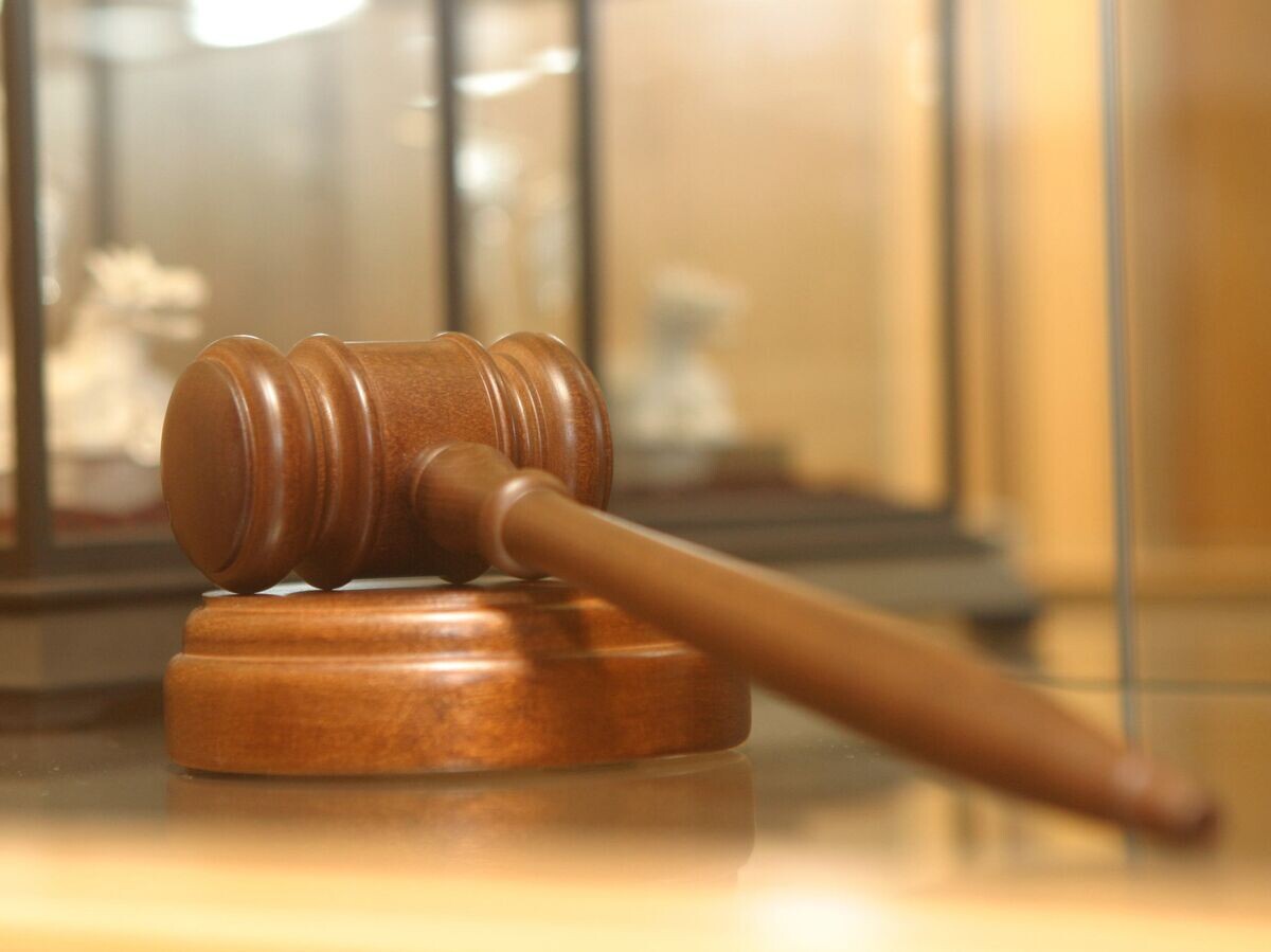    Молоточек судьи© РИА Новости . Владимир Федоренко