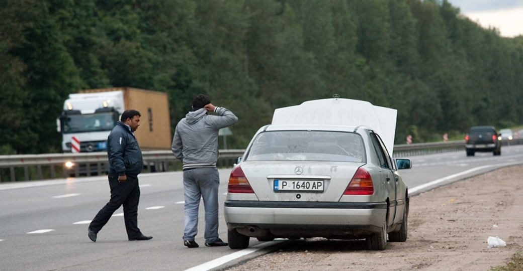 Ловушка на трассе, как мошенники охотятся на водителей и что делать, если вы попались
