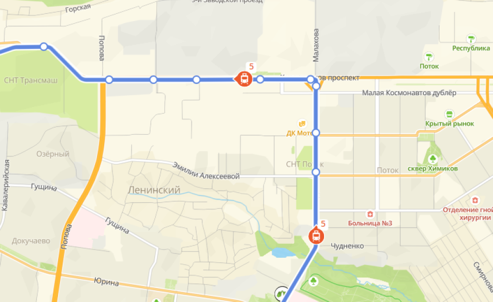    Трамвай сошел с рельсов в Барнауле. Источник: "2Гис"