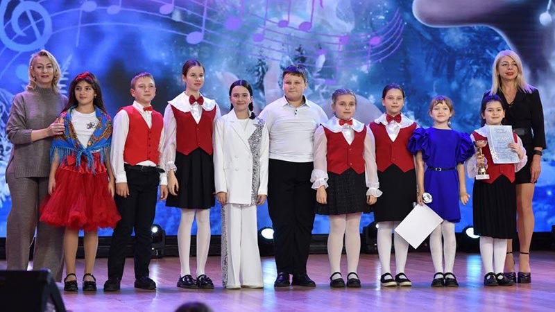    Курганинск зажег новые звезды на фестивале «Снегопад талантов»!