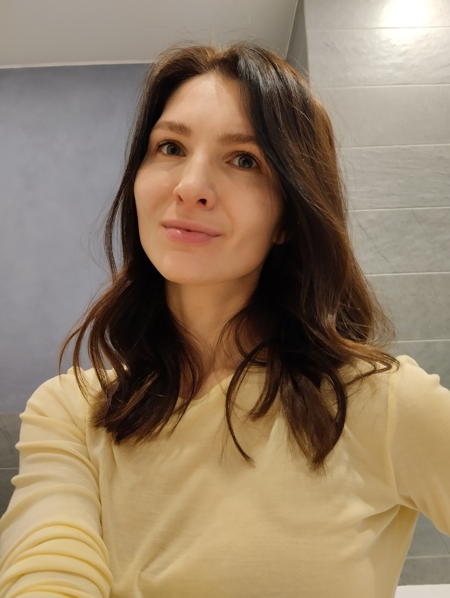 Банановые духи к новому лонгсливу - идеально!