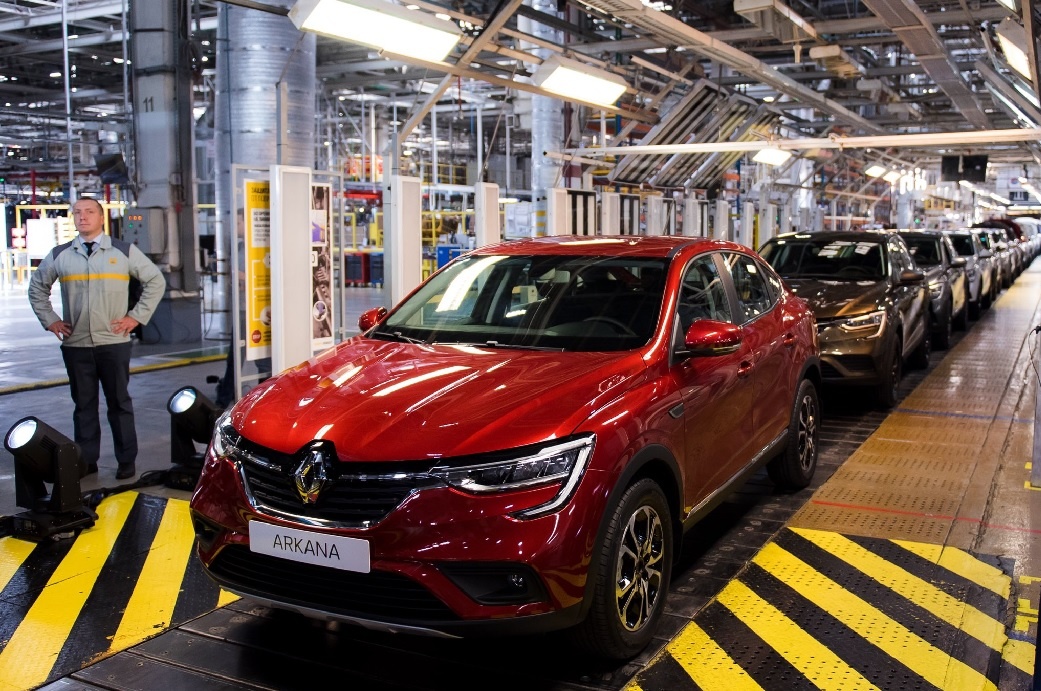 Кросс-купе на конвейере московского завода Рено Россия. Фото из открытых источников