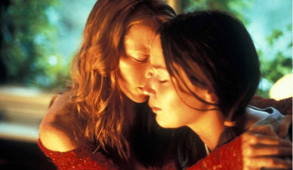 "Моё лето любви" (My Summer Of Love). 2004. Режиссёр - Павел Павликовский