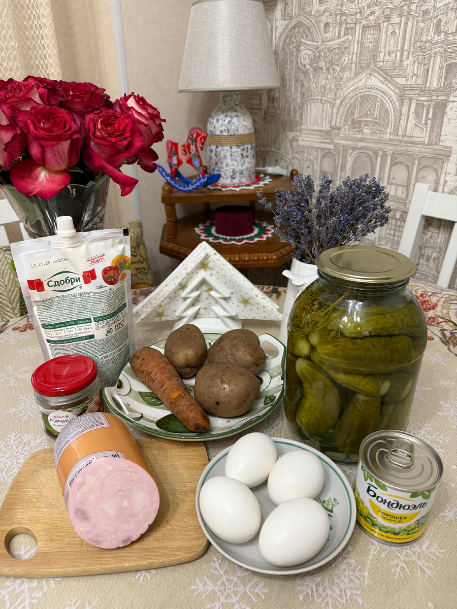 Продукты для оливье.Фото автора.