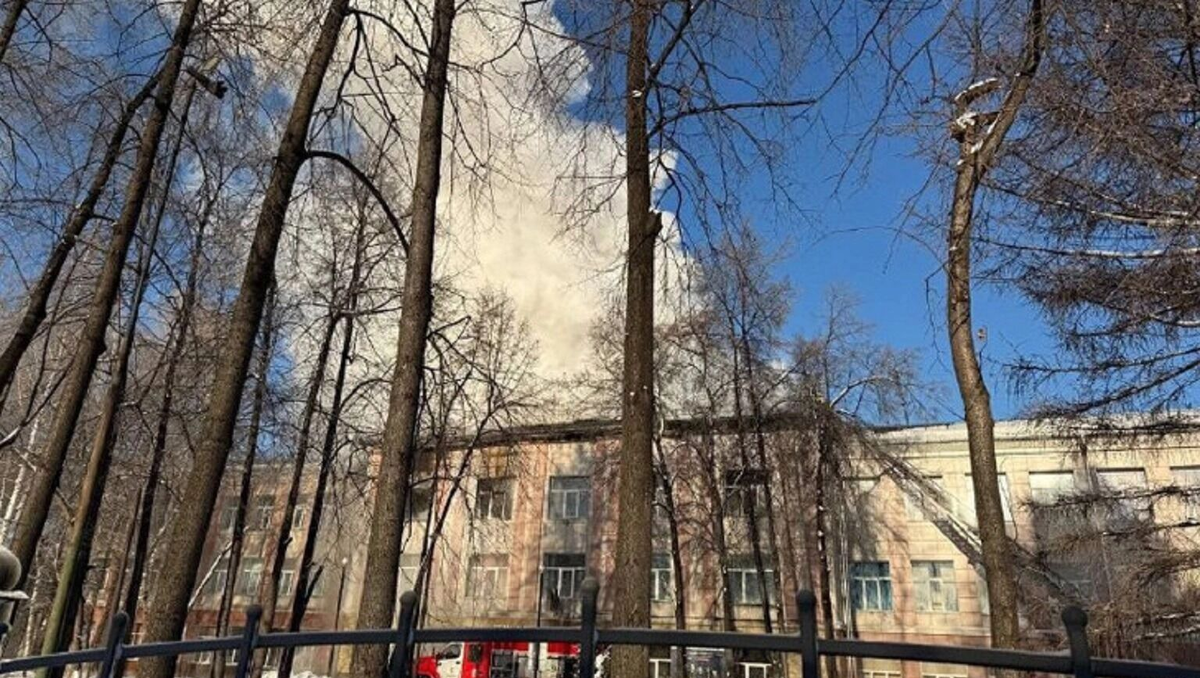 Фото: Следком по Новосибирской области. Пожар в Новосибирском педагогическом колледже
