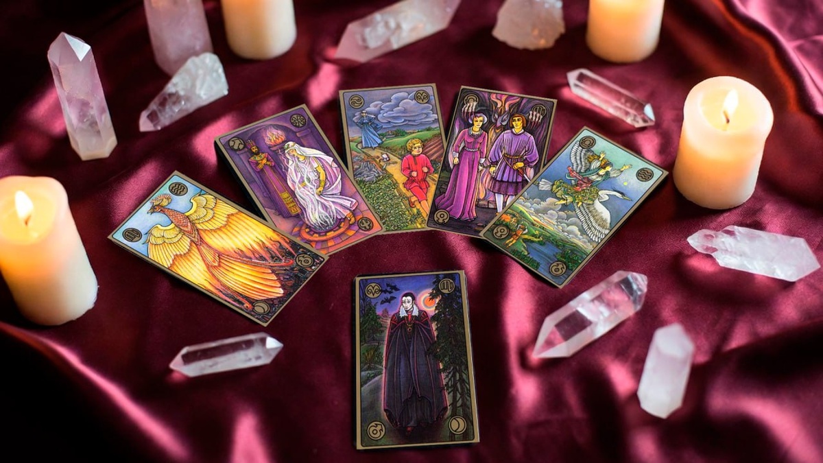 Этот расклад поможет вам подвести итоги года уходящего и настроиться на год грядущий.