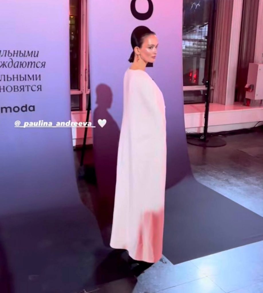 Листайте вправо, чтобы увидеть больше изображений