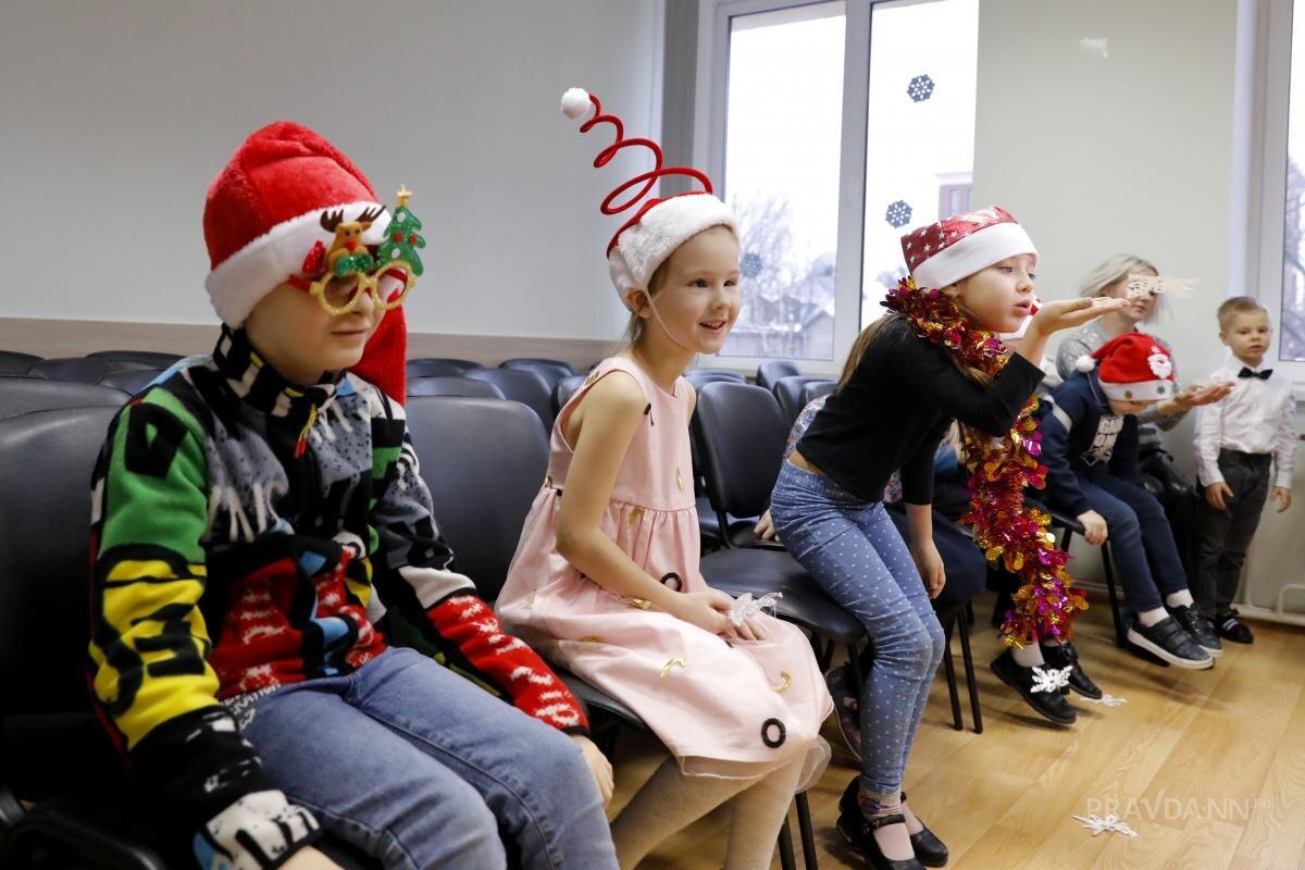    Гостями благотворительных ёлок станут 3500 детей