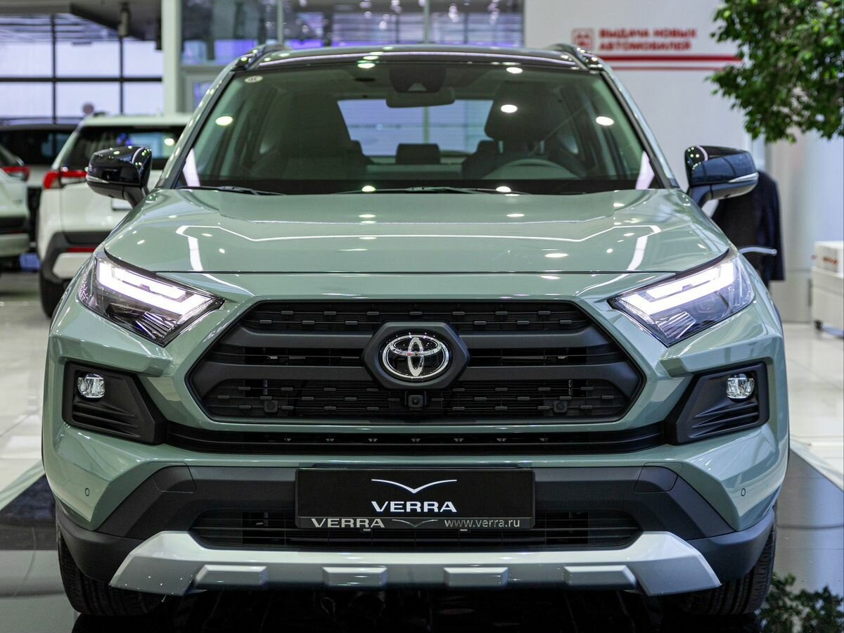 Toyota RAV4 V (XA50). Источник иллюстрации - auto.ru