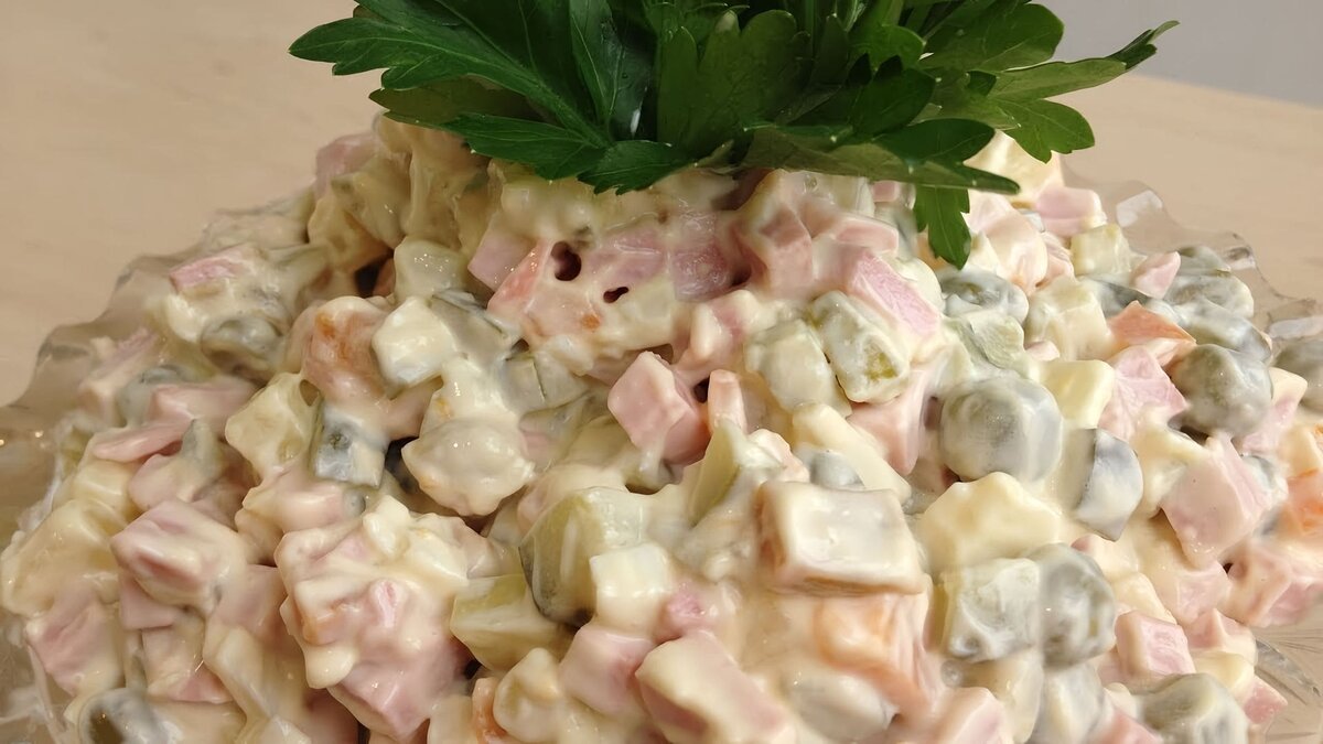    Секретный рецепт салата «Оливье», который заставит гостей просить добавки