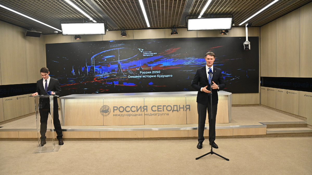 Церемония началась, скоро мы узнаем имена победителей