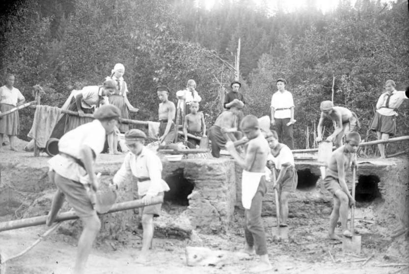 Пионеры за работой 1926 год