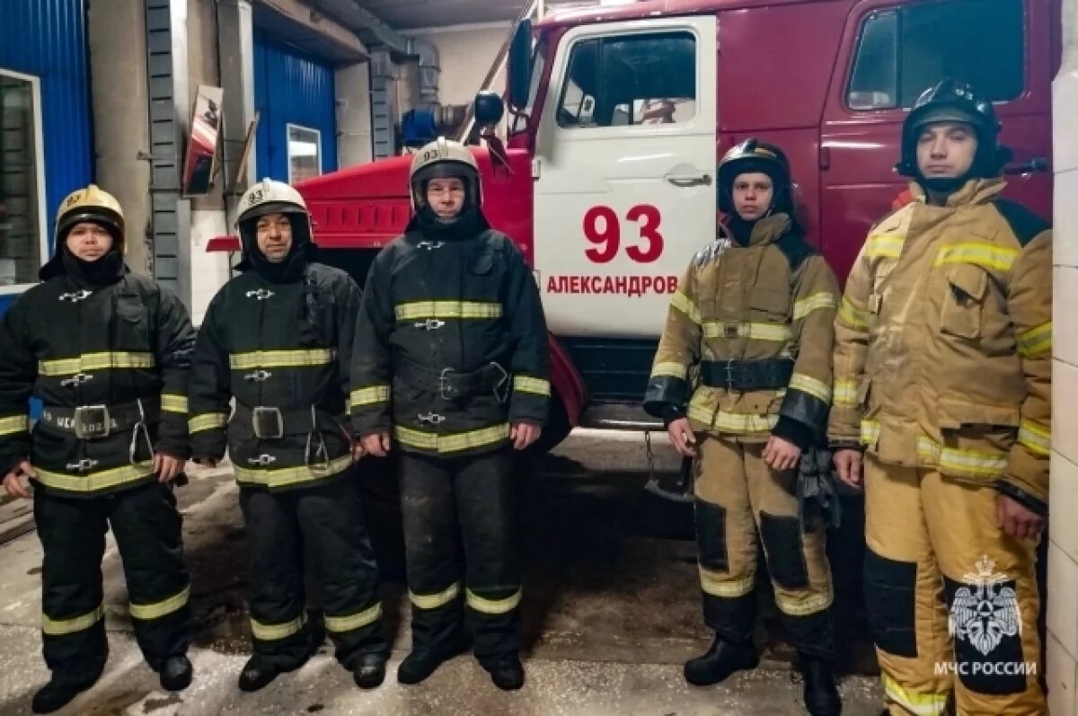    В Прикамье пожарные вытащили из горящей квартиры бездыханного мужчину