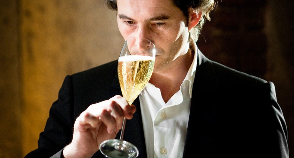 Вы уверены, что пьете шампанское? Как перестать путаться в игристых и чем они отличаются между собой