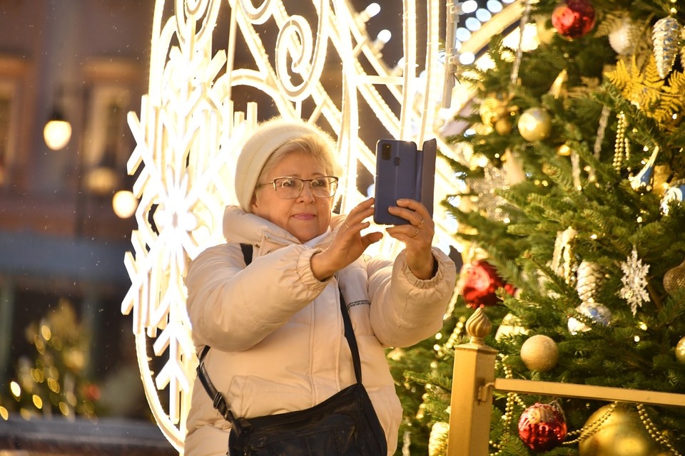    Вместо скульптур из льда поставят светящиеся фигуры Михаил ФРОЛОВ