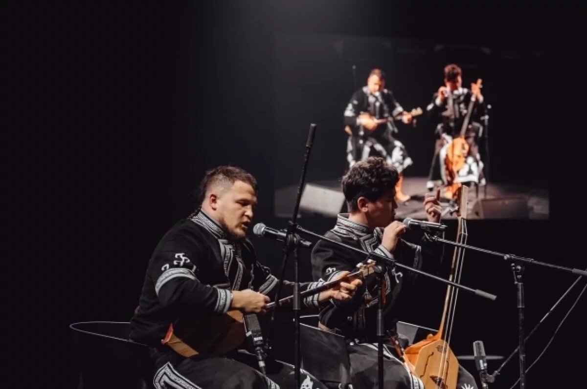    Алтайский ансамбль горлового пения выступил на форуме «Репутация»