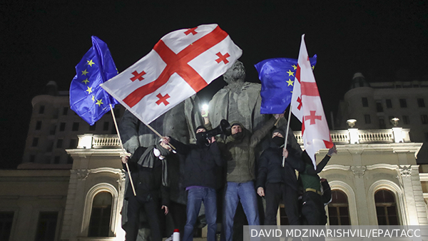     Фото: DAVID MDZINARISHVILI/EPA/ТАСС   
 Текст: Дмитрий Александров, Тбилиси