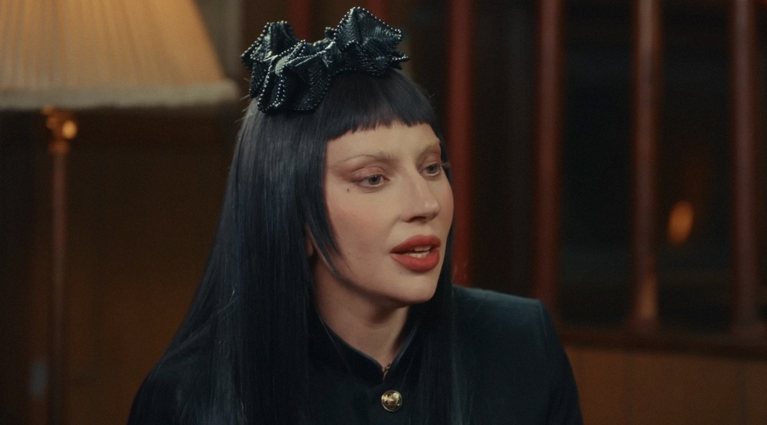     Леди Гага / Скриншот из видео «Lady Gaga The MAYHEM Interview with Zane Lowe»