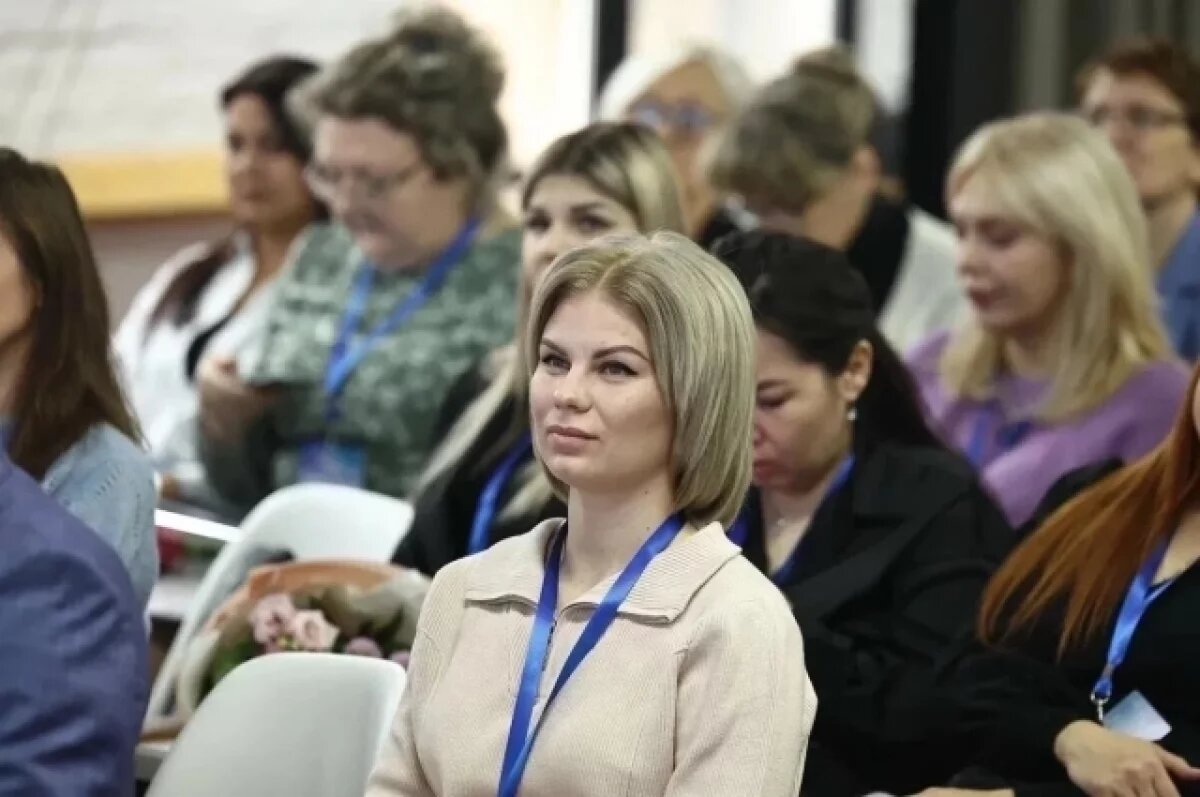    Каждый второй житель Астраханской области регулярно читает госпаблики