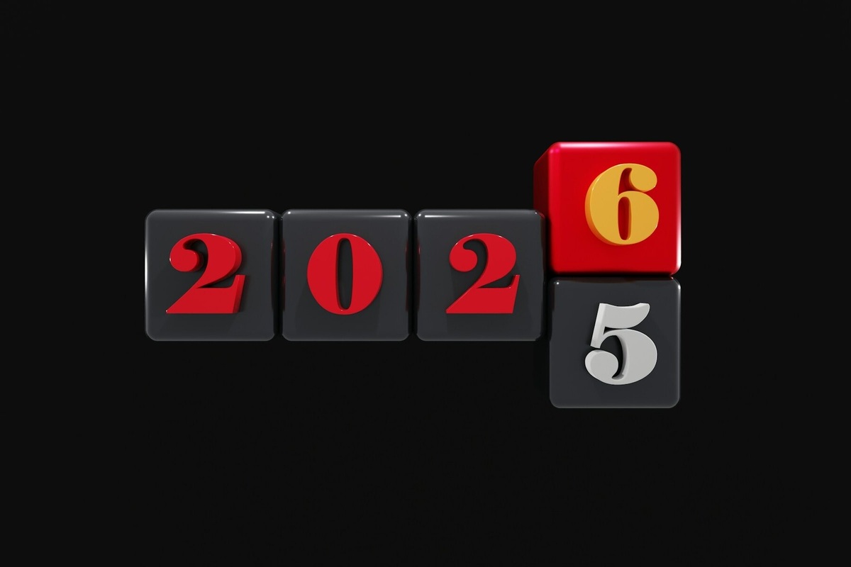     Узнайте необычные новогодние традиции! От красного белья до 12 виноградин