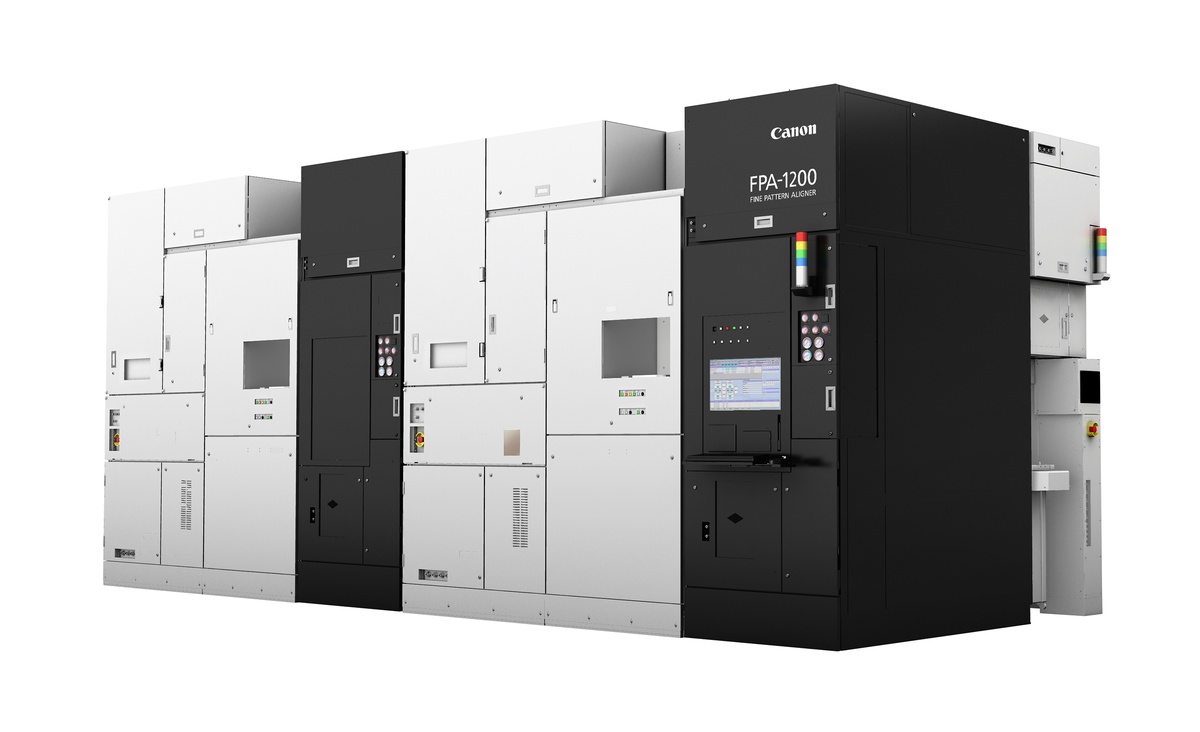 Наноимпринтный литограф  Canon FPA-1200NZ2C. Изображение: global.canon