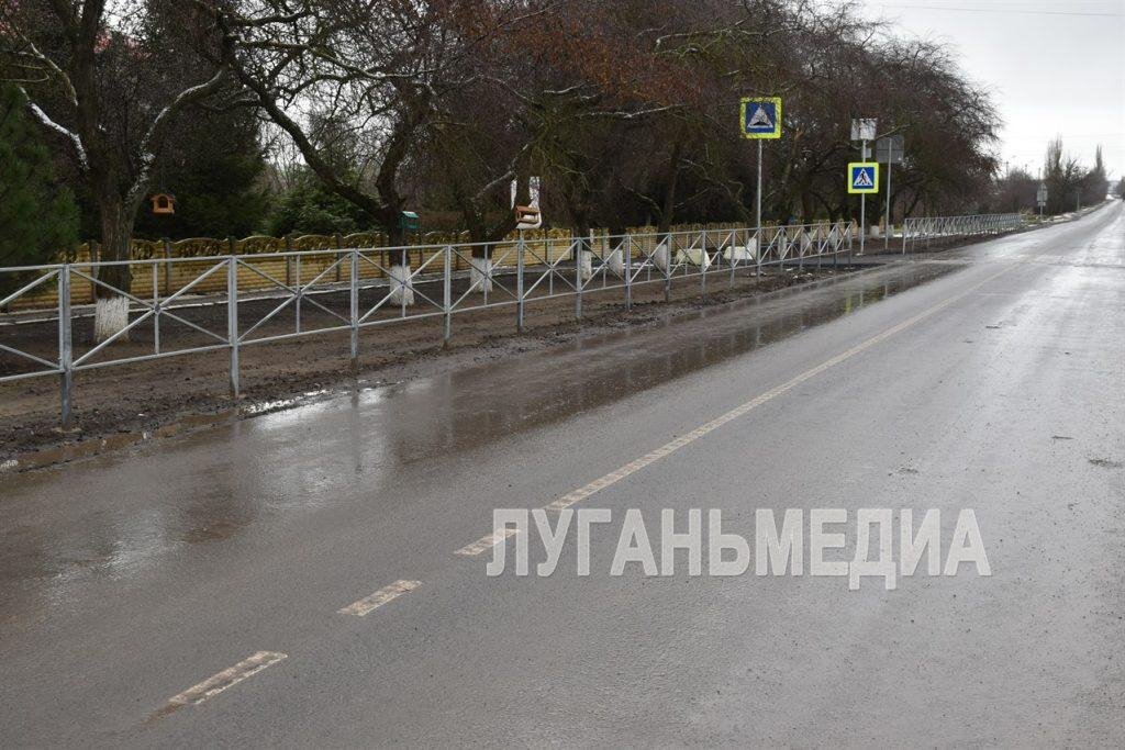   📷
