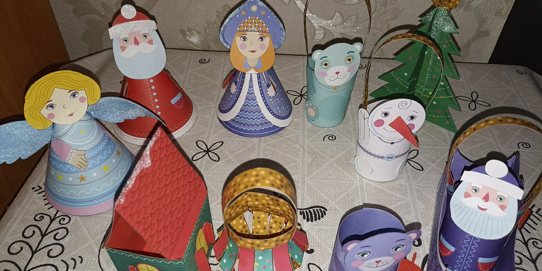 Новогодние украшения с детьми_вырезалочки из бумаги