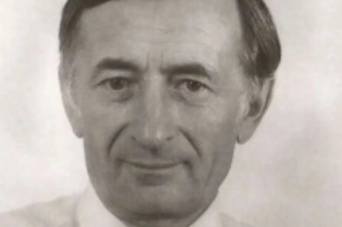    Посол в отставке Владимир Семенов умер на 98-м году жизни