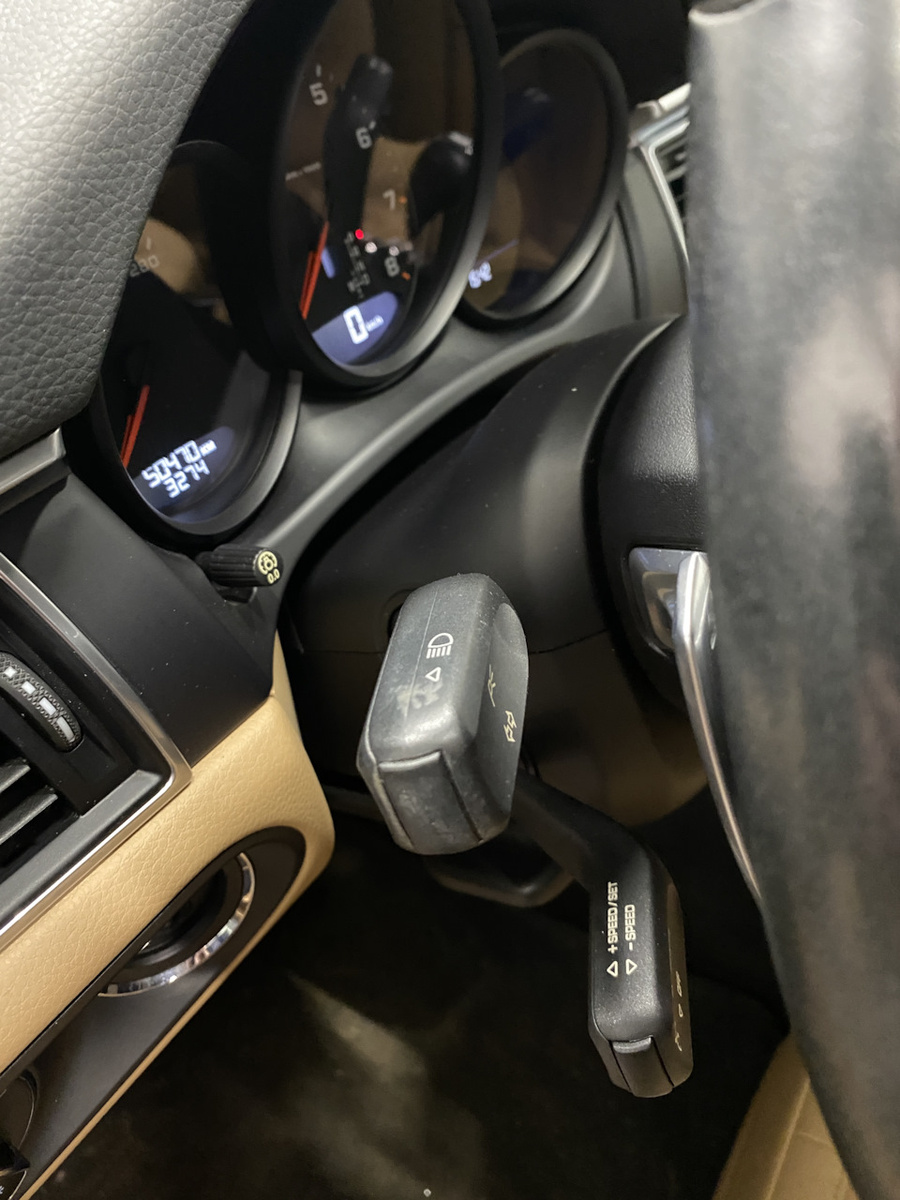 Нужна хорошая химчистка.