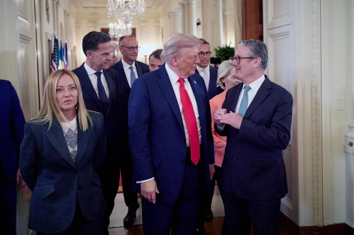    Европа боится, что, если мирные переговоры не увенчаются успехом, президент США Дональд Трамп обвинит их и Киев в затягивании конфликта.