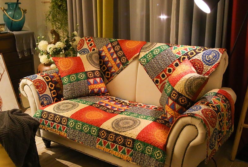 Использование обрезков ткани на благо дачи и дома: практичная красота без капли вложений