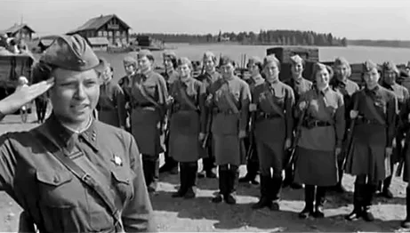 Построение прибывших зенитчмц.