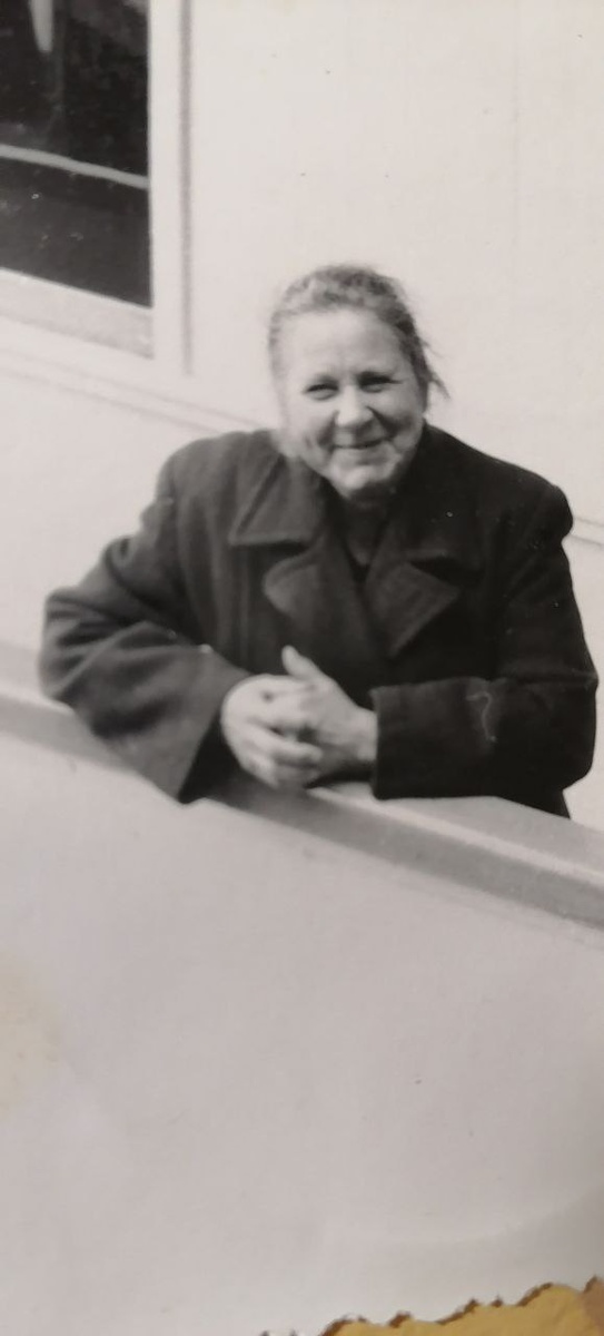 Швецова (Чумакова ) Антонина Макаровна 1902-1990